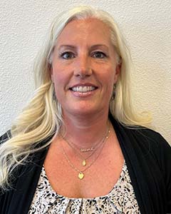 Tonya Tucker display